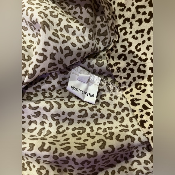 Cheetah/Leopard Maxi Dress - Picture 4 of 9